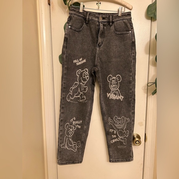 Yishion Pants - High Stretch Mid-Rise Barrel Jeas Fashion Black Animation Graphics Sz 28